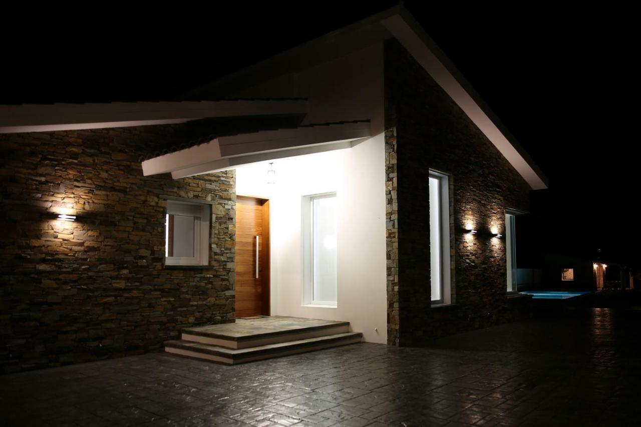Casa Rural Con Piscina Vina De Millan 오그로브 외부 사진